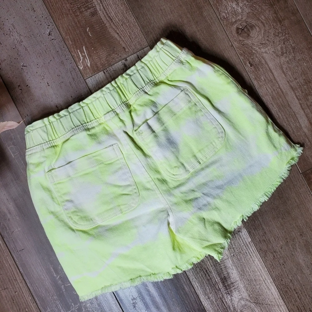Justice Yellow and White Tie-Dye Elasticized Waistband Denim Shorts Size 12 NWOT